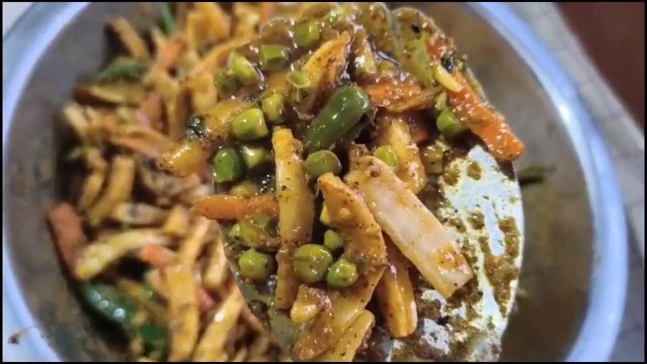 Spicy Radish Pickle 😋 | 🥒Teekha Khatta Winter Pickle🌶️#homemadepickle #radishpickle