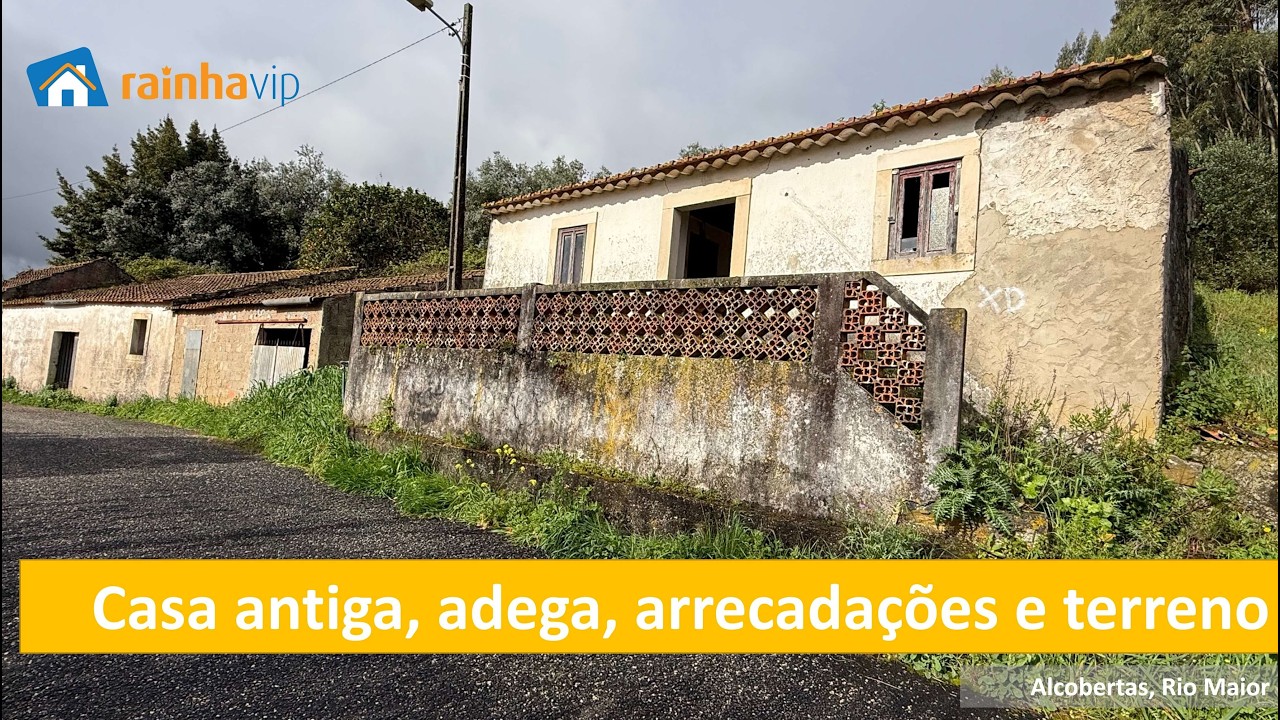 83500EUR | Casa antiga, adega, arrecadações e terreno- Alcobertas, Rio Maior