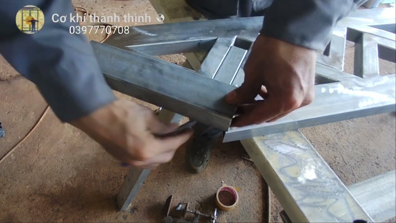 Làm cầu thang gấp gọn (phần 5)Making a folding staircase (part 5)