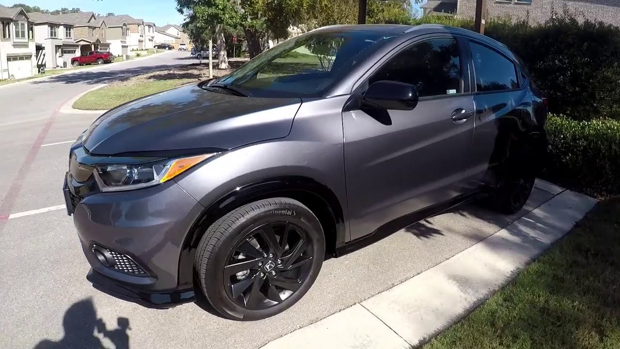 2021 Honda HR-V SPORT 2WD || First look and impressions || Quick walk around