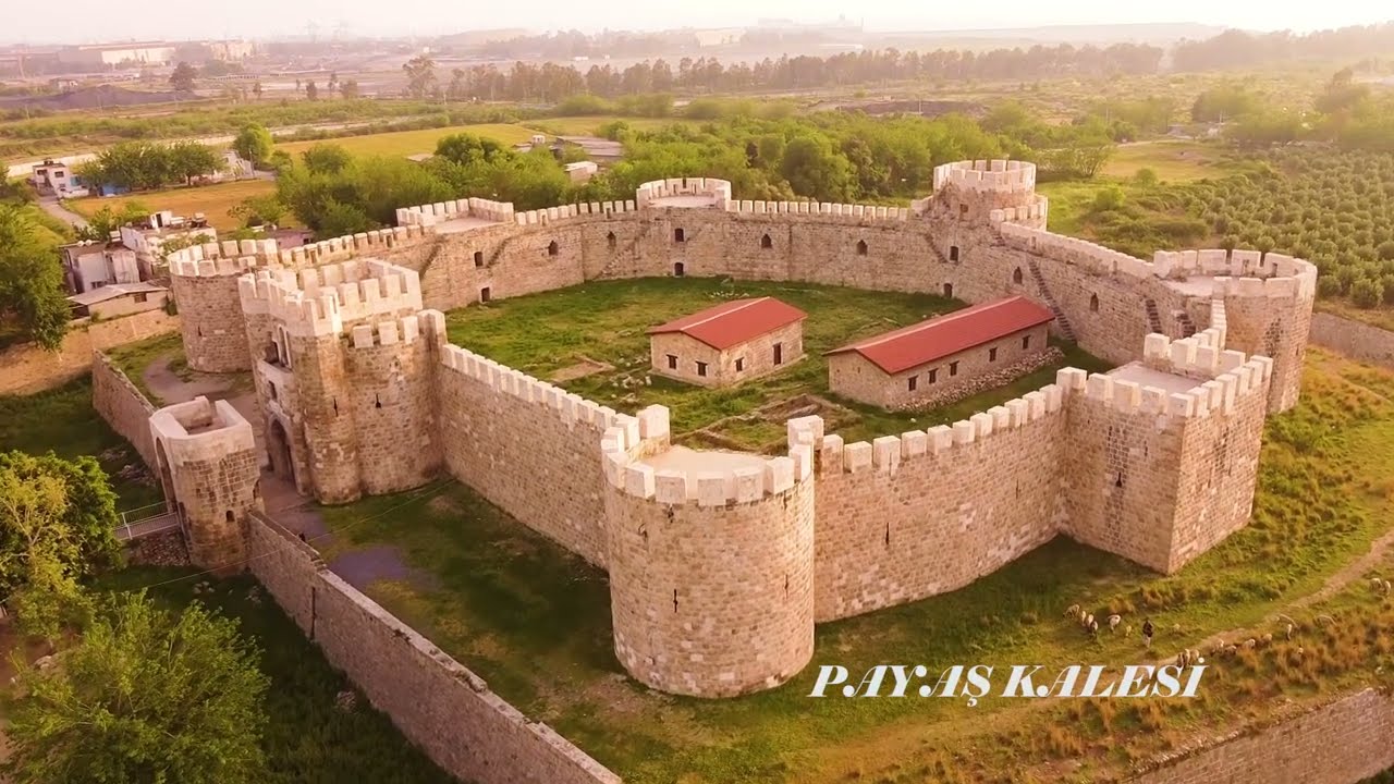 PAYAS KUŞBAKIŞI ; PAYAS KALESİ VE SOKOLLU MEHMET PAŞA K&Uuml;LLİYESİ