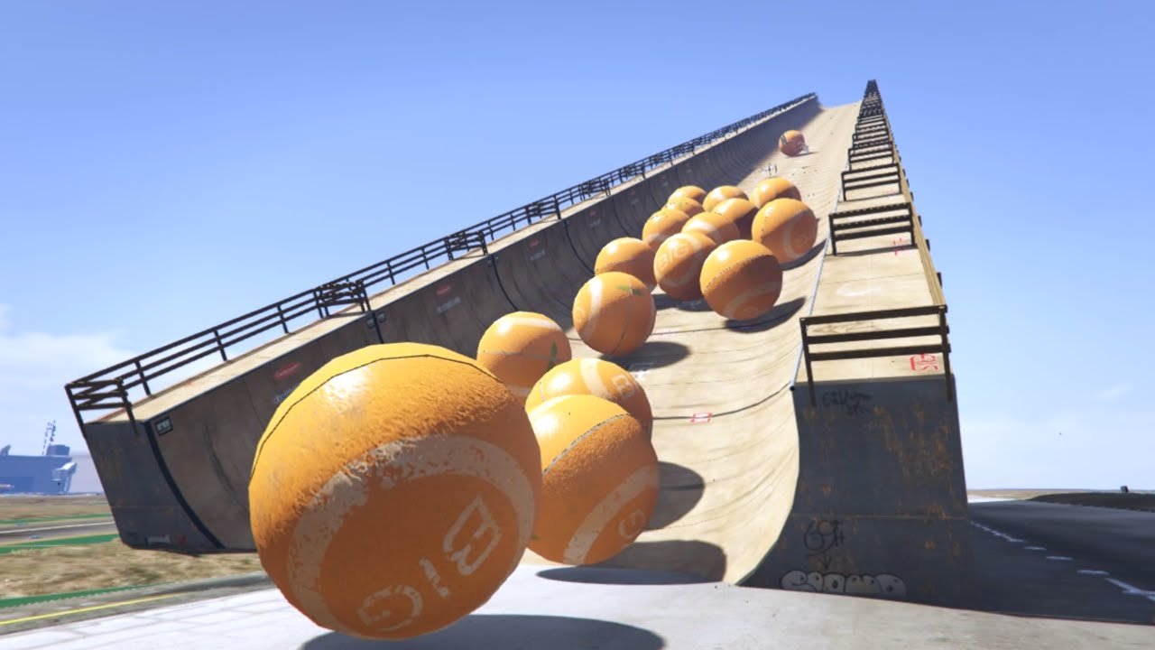 RACE AGAINST THE BIG ORANGE BALLS CHALLENGE! (GTA 5 Fun Races)