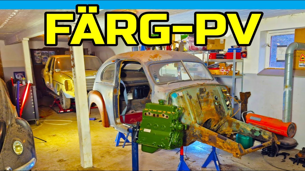 Grönt och blått, eller kanske grått? Räven är i alla fall fortsatt röd. Volvo PV 444 ES 1953.