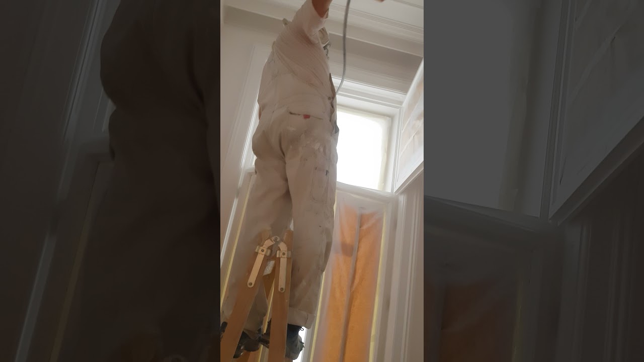 Nyílászárók mázolása Airless festékszóróval  #1