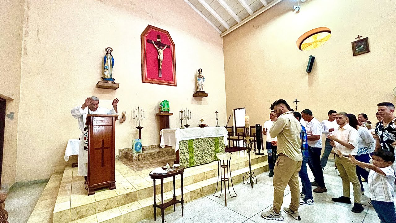 RELIGIÓN en Cuba🇨🇺 Así es un BAUTIZO CATÓLICO en Cuba