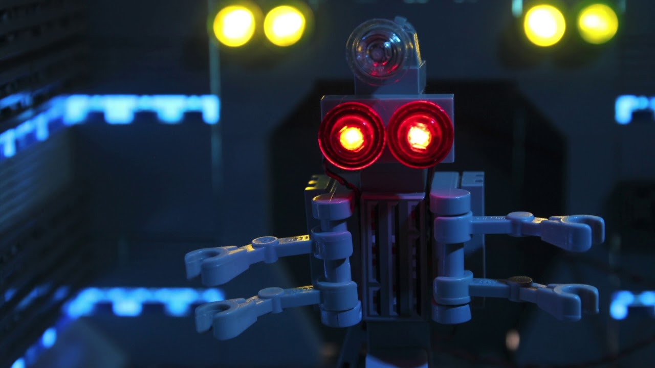 SPACE ESCAPE (Lego Stop-Motion Animation)