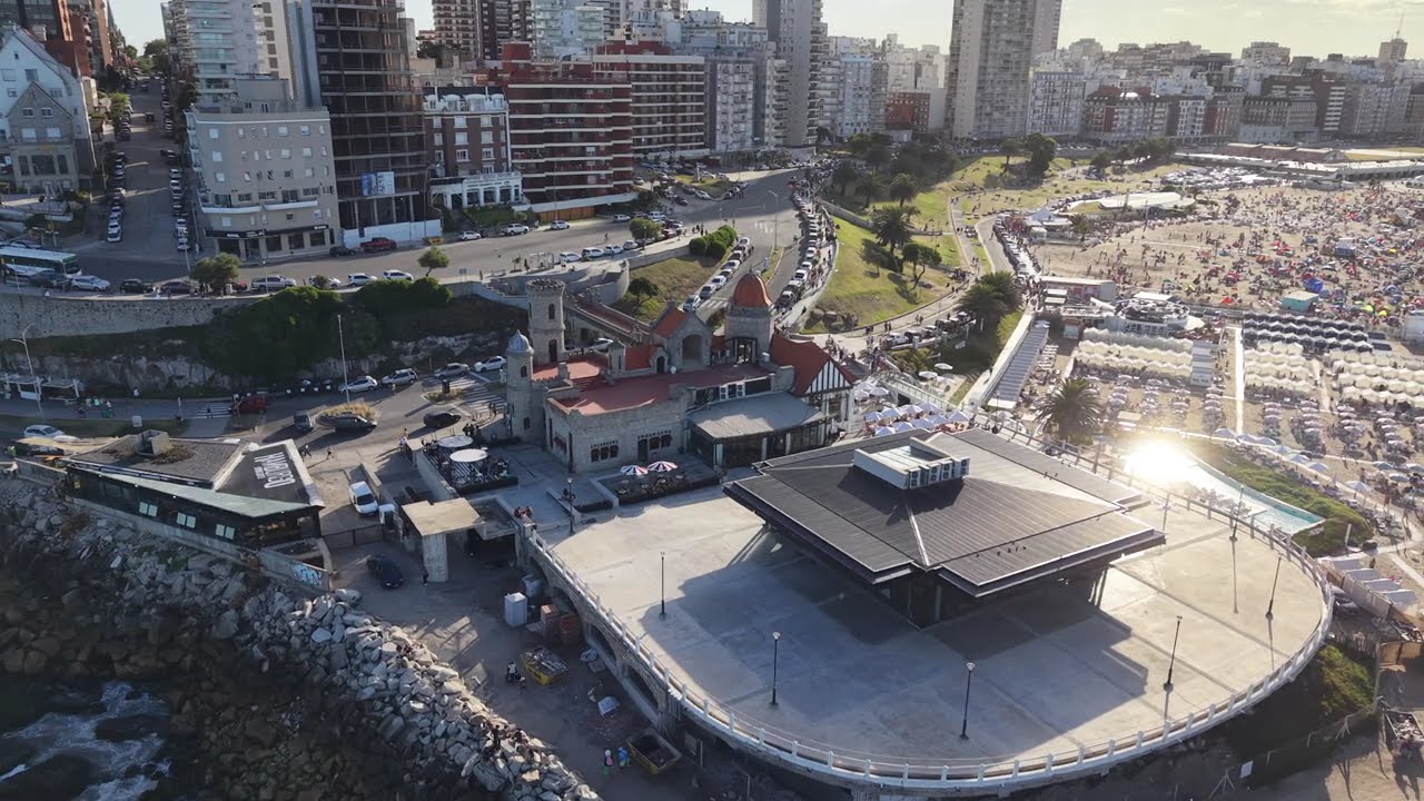 Mar del Plata – Del Torreón del Monje al Casino Central (Drone)