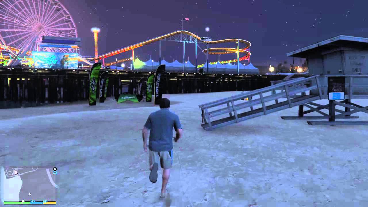 Grand Theft Auto V PS4 Setting people on fire