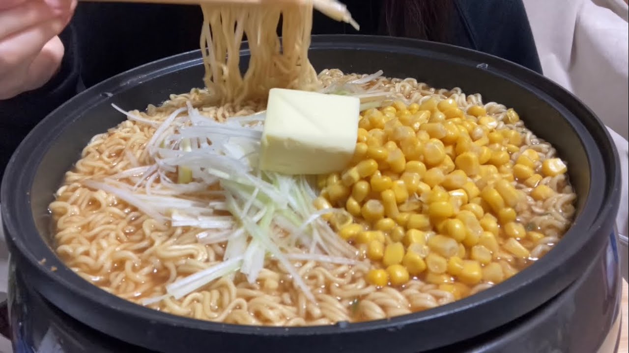 サッポロ一番みそラーメン🍜🌽🧈 ASMR 咀嚼音 モッパン mukbang