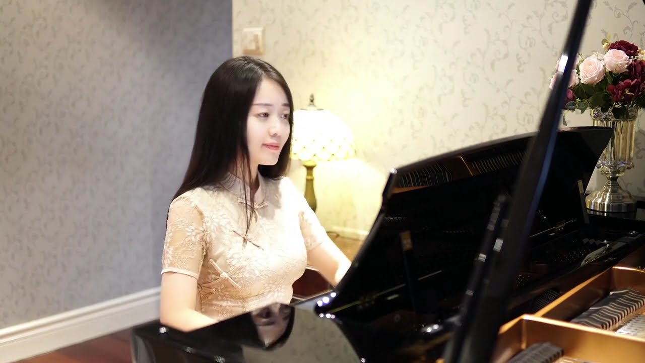 钢琴演奏周杰伦的《青花瓷》，优美国风，天青色等烟雨而我在等你！【睦芯钢琴】