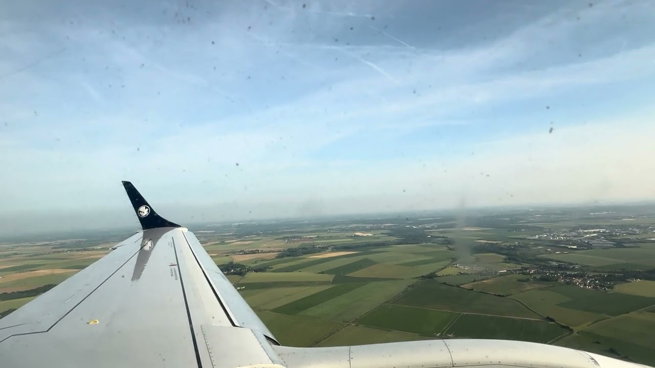 Afternoon Landing at Paris - Air France - E190 - FRA to CDG