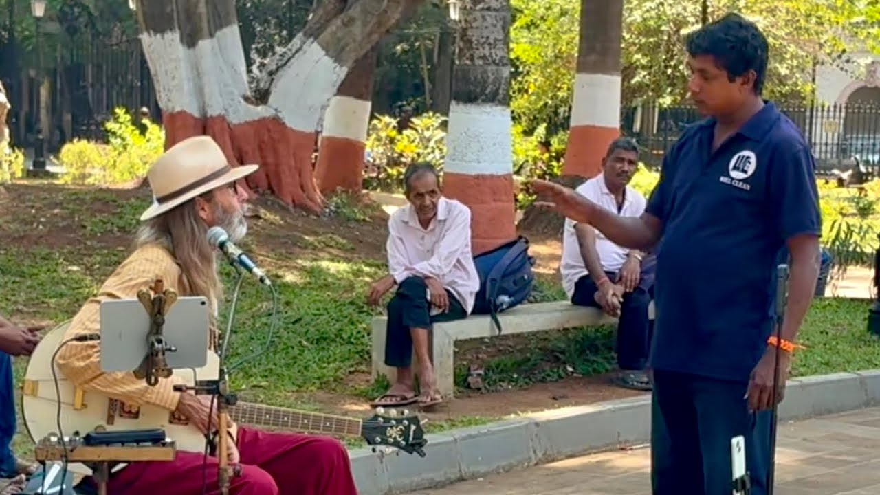 Busker Refuses to Stop