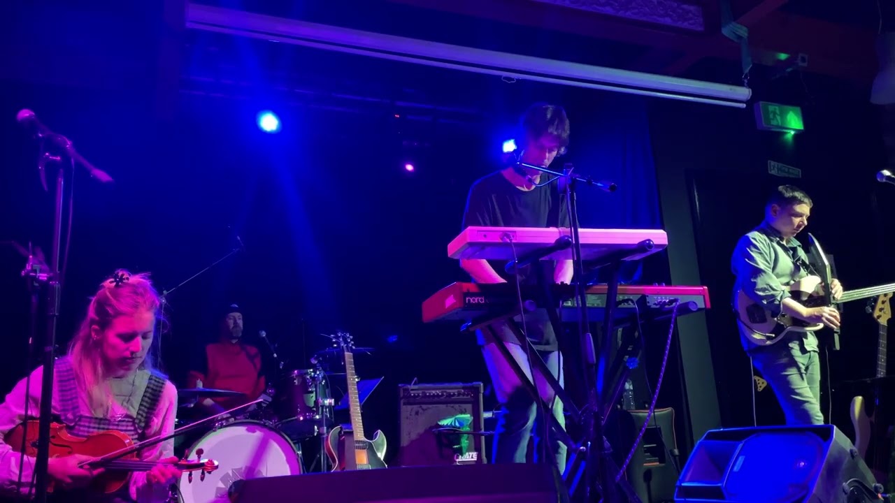 Euros Childs & the ESSS Band - Kitty Dear Pt.1 (9.12.24 Pop Recs, Sunderland)