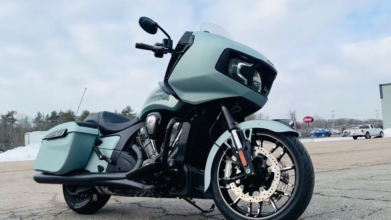 25 Indian Challenger Dark Horse PowerBand Audio Package