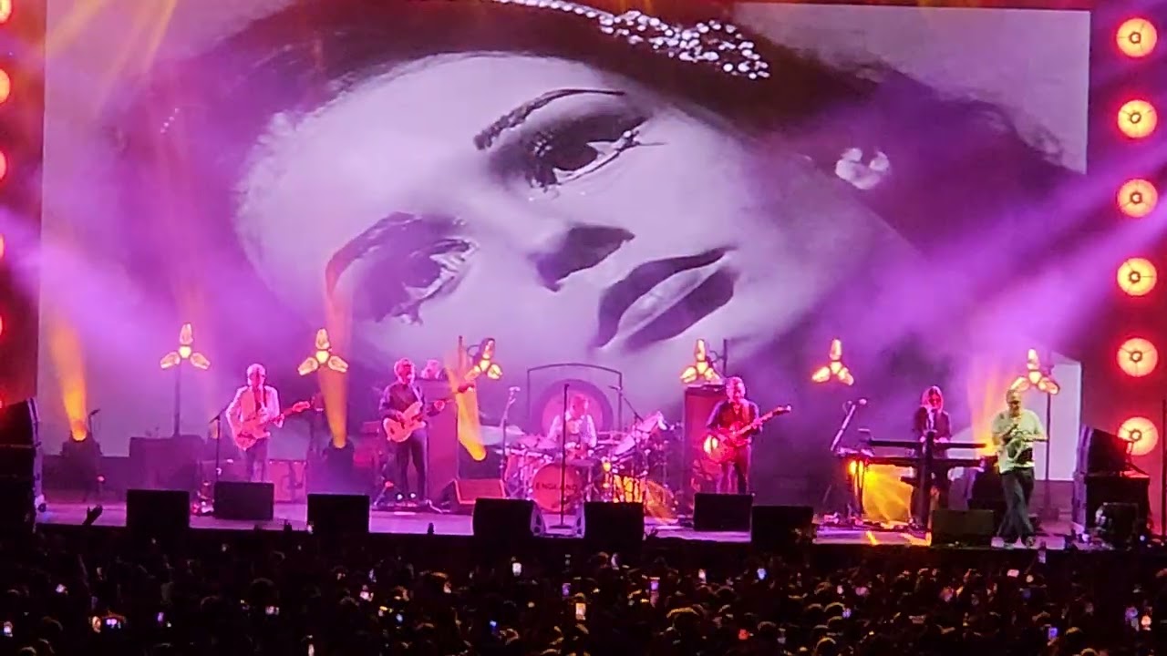Morrissey- London O2 - 28 Feb 2026 - There is a light the never goes out