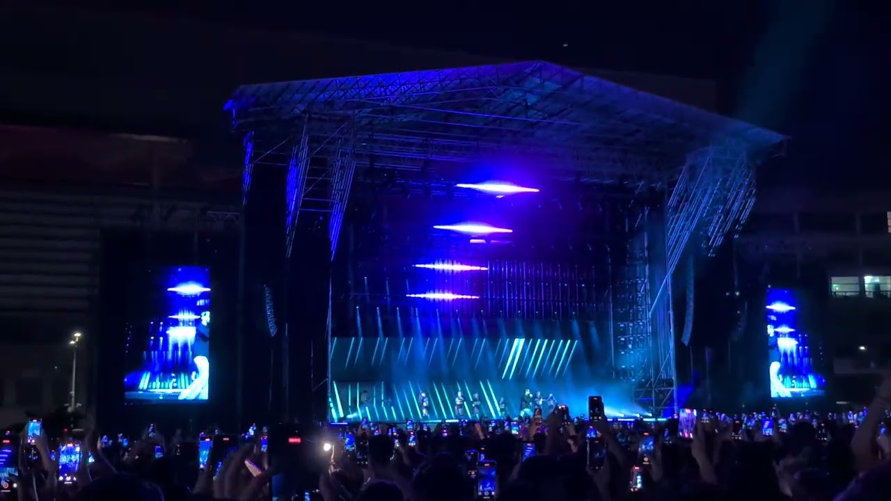 Mora - Aurora - Directo - España - Sevilla - Lo mismo de la otra vez tour - 2025