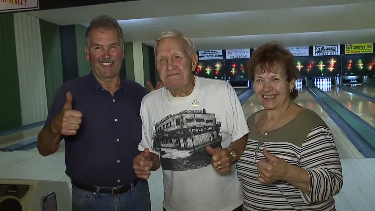 Biddle Bowl in Wyandotte to close after 76 years Friday. Watch our 2018 report