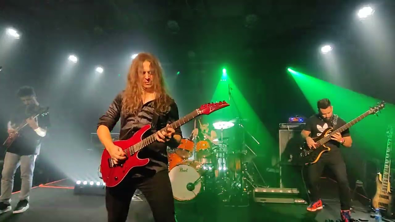 Kiko Loureiro - Escaping (São Paulo - 08/12/2023)