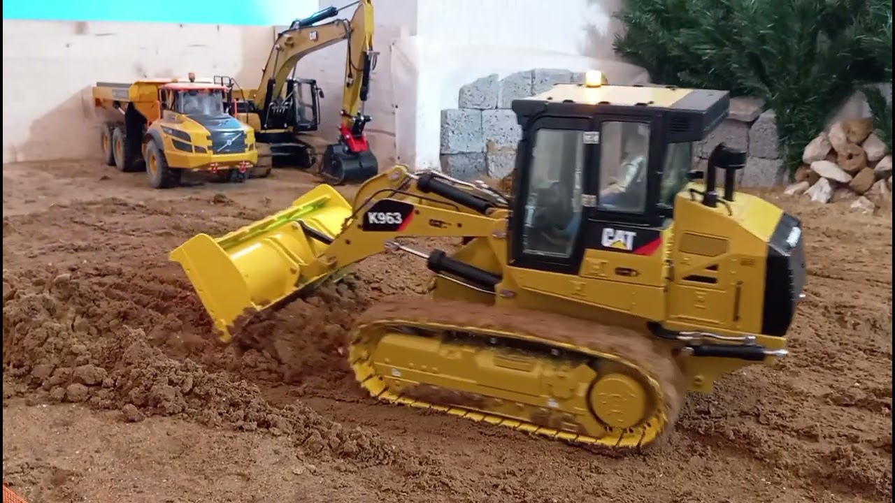 Cat k963 all'azione 🚧🚧 #kabolite #bulldozer #rc  #loader