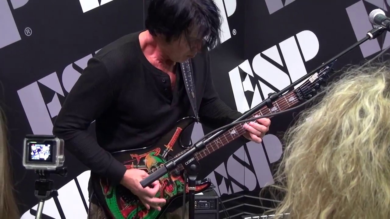 George Lynch Demo at ESP booth at NAMM 2017~PART 1