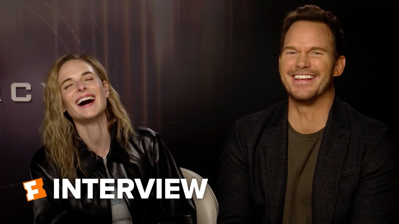 Chris Pratt Asked to Be Strapped Down in His Chair in 'Mercy'