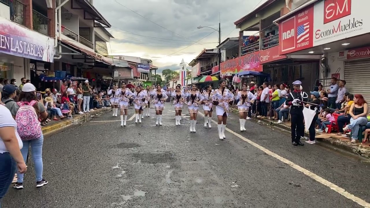 Batallón femenino del colegio San Vicente de Paúl 8 de noviembre 2022