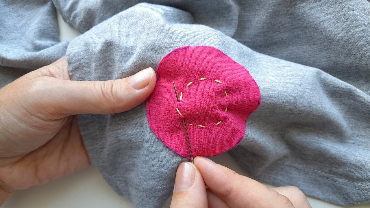❤️ I Tried This Hole Mending Trick Once… Now I Use It on Everything