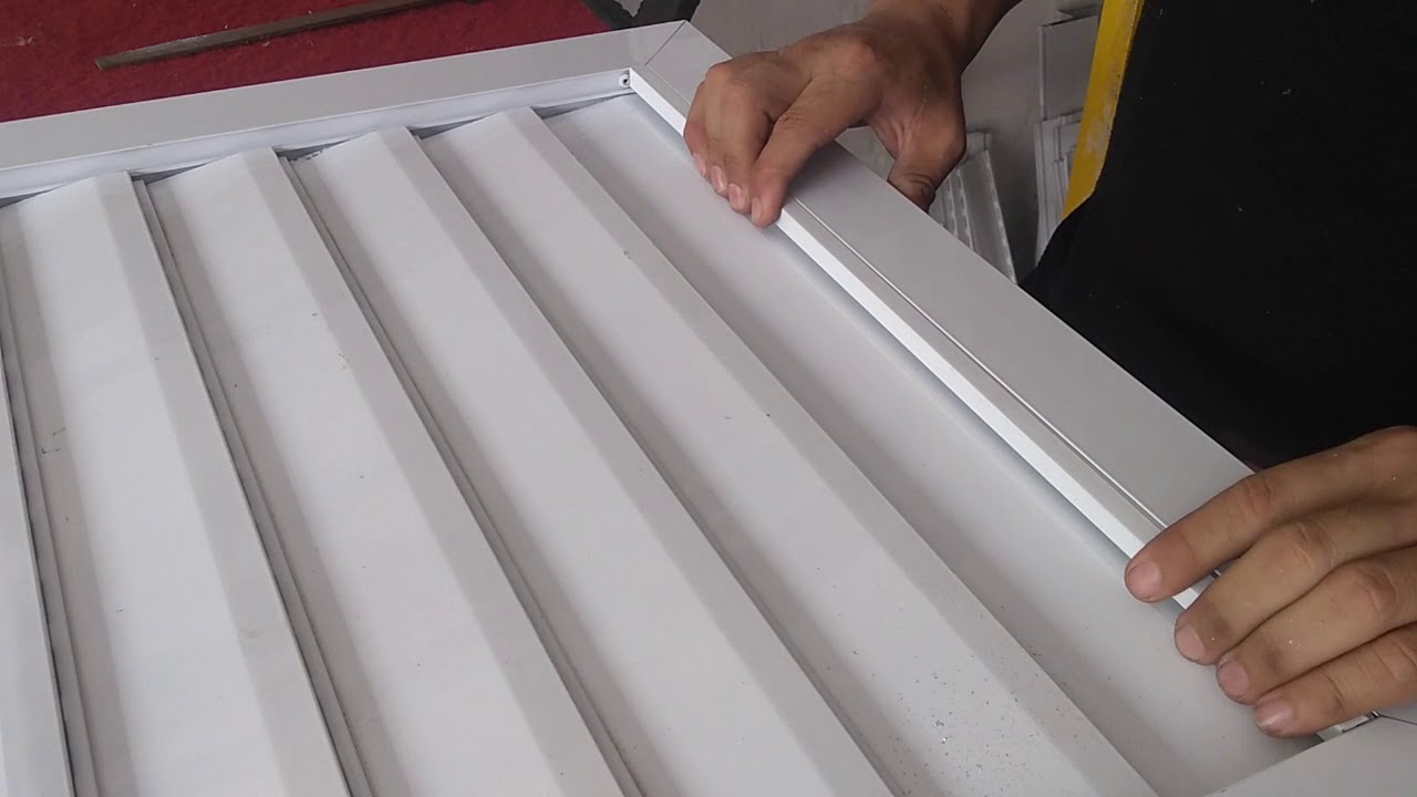 Como Fazer Porta de Alumínio com Veneziana - Encaixe das Venezianas Parte Final