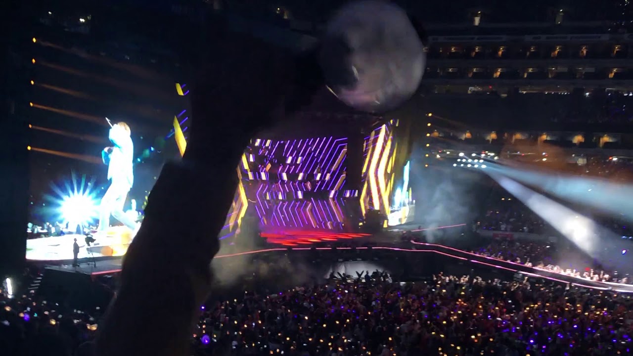 BTS 'Dope/Silver Spoon/Fire/Idol' Live MetLife Day 2
