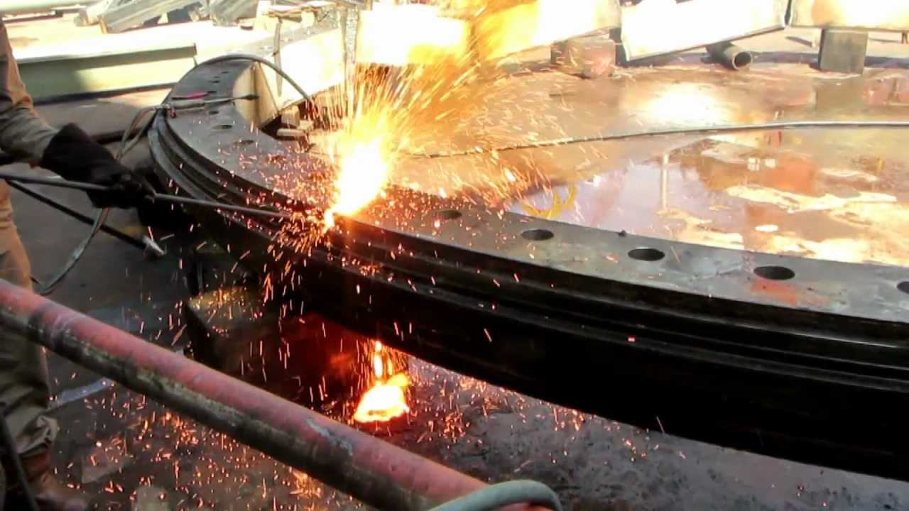 Thermal Lance In Action - Scrapping a 2 million dollar FPSO turret bearing