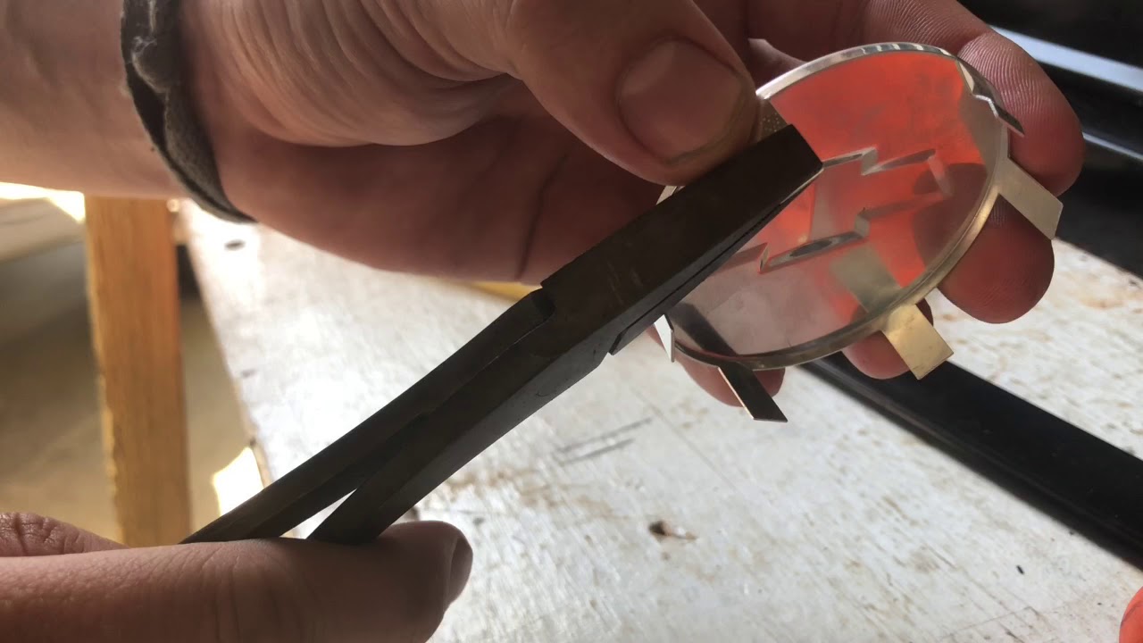 Chevy Steering Wheel Emblem Replacement