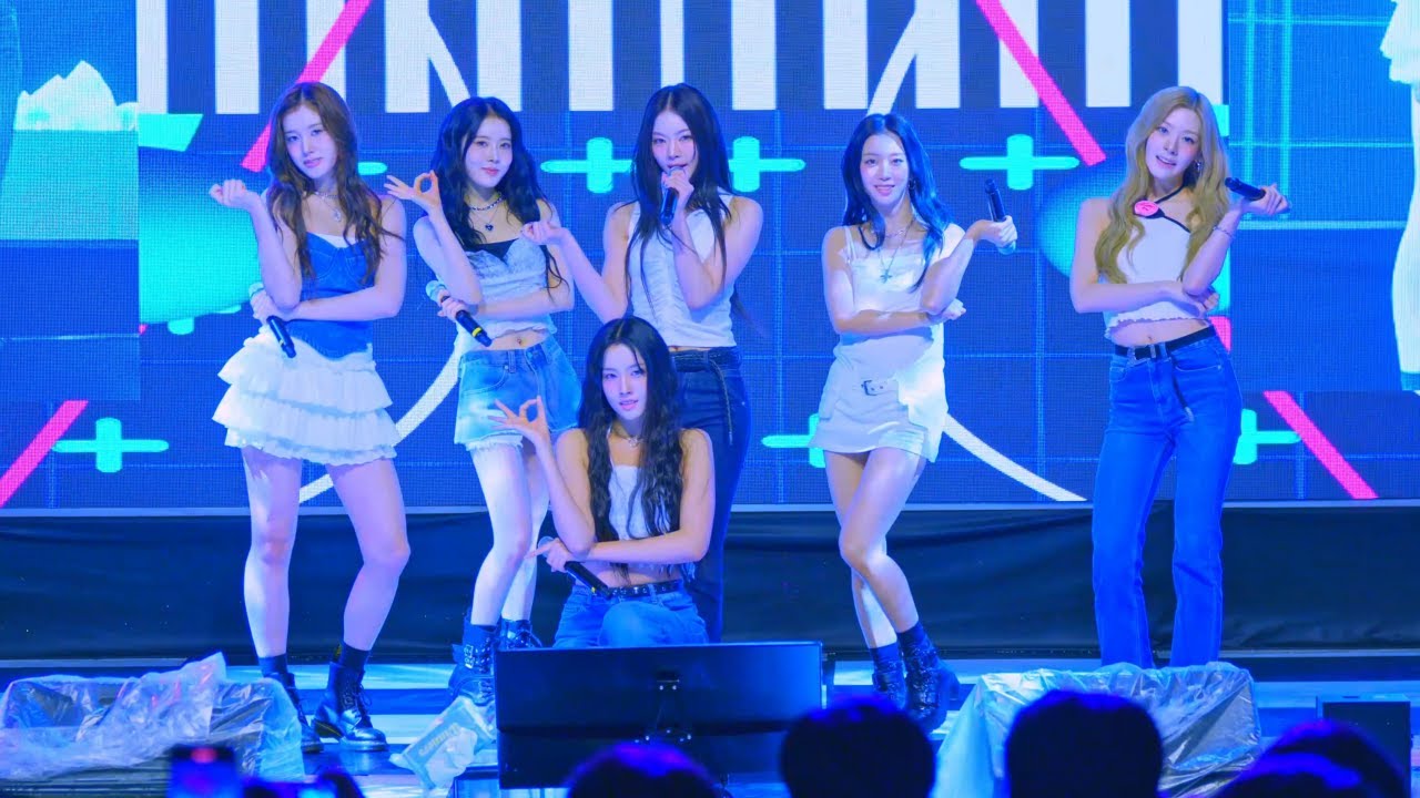 250925 STAYC (스테이씨) - 거제대학교 축제 직캠 (Fancam)