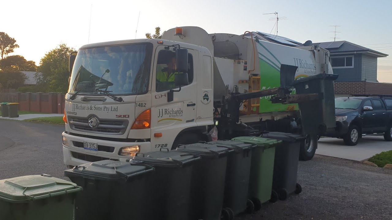 JJ's waste & Recycling | 14BZ | Ex Tasmanian truck