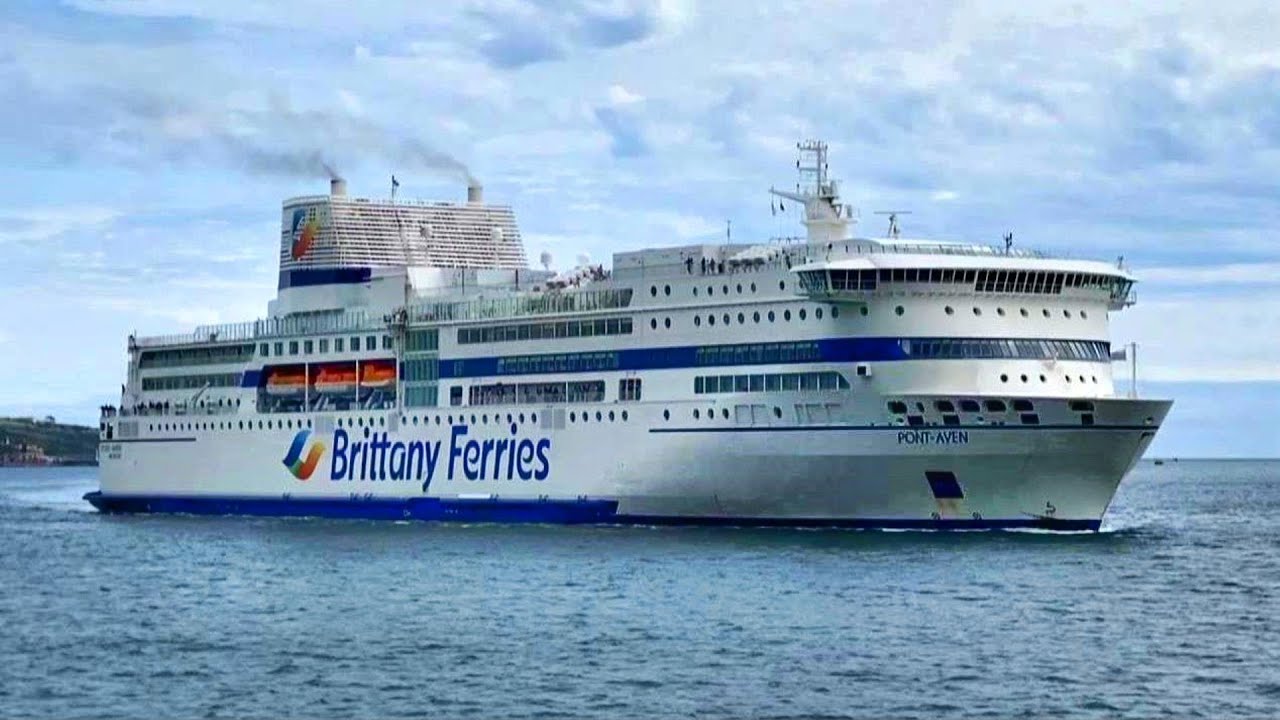 Brittany Ferries - MV Pont Aven arriving at Plymouth