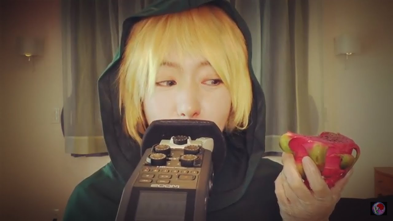 [Sub]アルミン咀嚼音Attack on Titan/Armin Harlert Cosplay/Dragon fruit Eating sounds