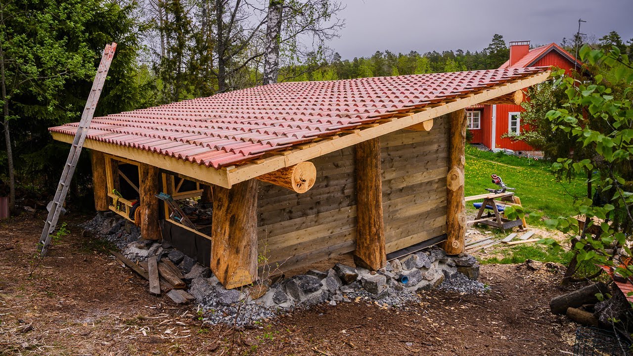 Roof tile installation - Outdoor Kitchen