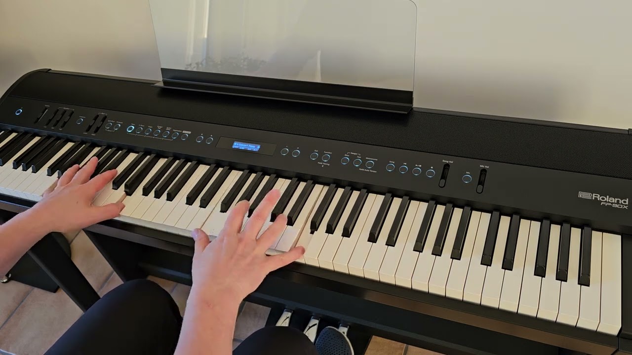 PIENSO EN TI by Sven Voolstra (with free piano sheet music)