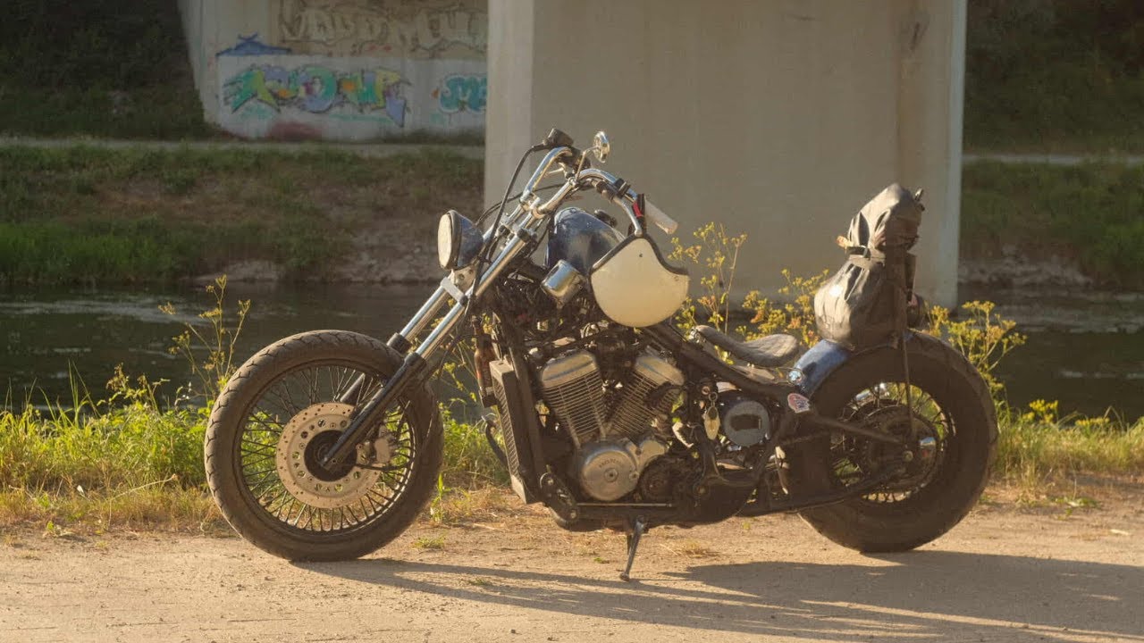 Sunset ride, have a drink, night ride | Honda Shadow 600 Chopper