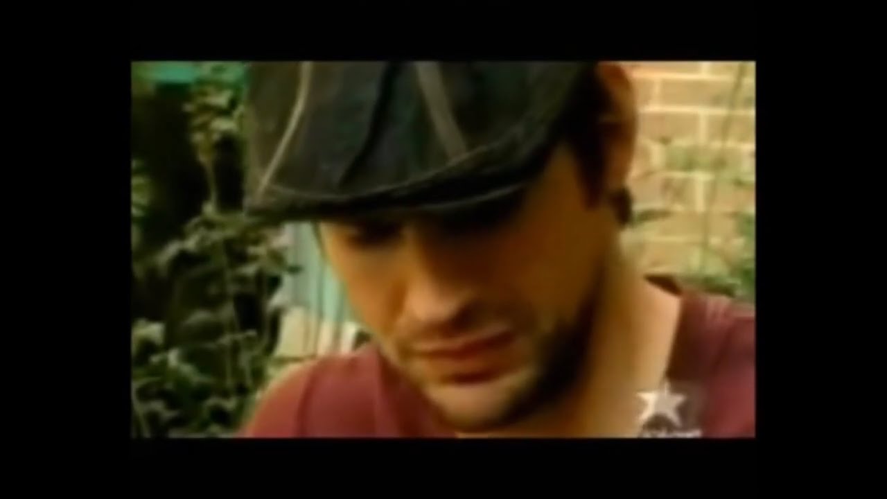 Gale Harold singing - Heavenly Grass(acoustic).avi