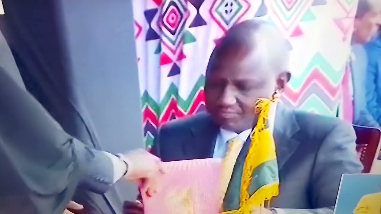 #Ruto #RutoSwearing #rutothe5th #ruto2022