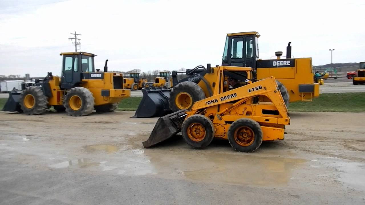1990 John Deere 675B Skid Steer @ Ferguson Equipment and Trailer Sales