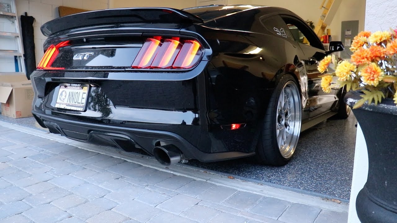 Техническое обслуживание Mustang GT E85 FBO 2015 года, пробег 44 тыс. миль