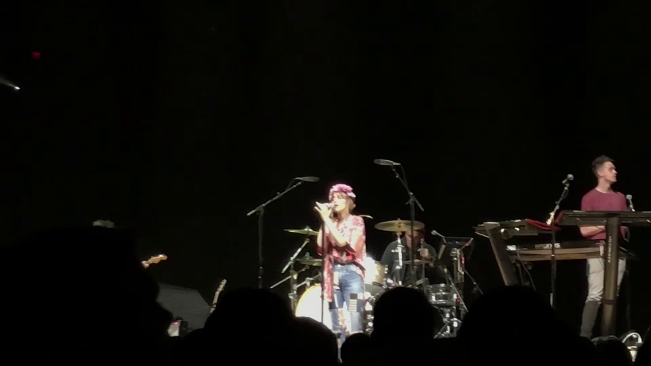 Stray by Grace VanderWaal @ American Airlines Arena on 6/9/19