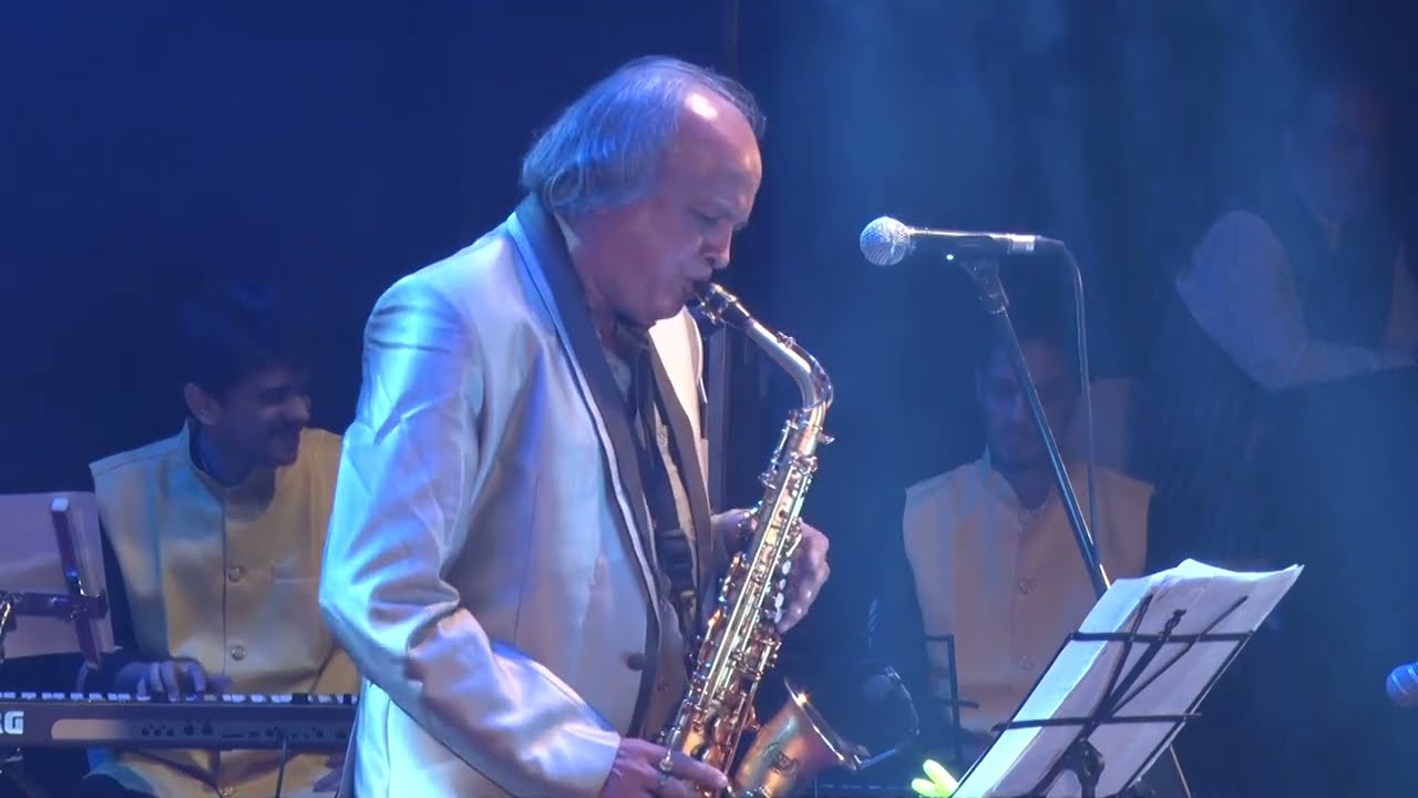 Rasme Ulfat Ko Nibhayen  &   Sawan Beeta Jaye,  Saxophone Instrumental Cover