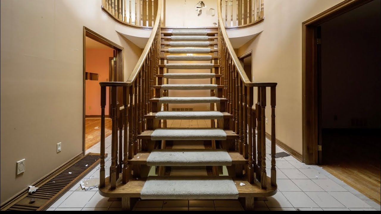 Italian MOB BOSS Incredible 1986 Custom Dream Mansion Left Completely ABANDONED