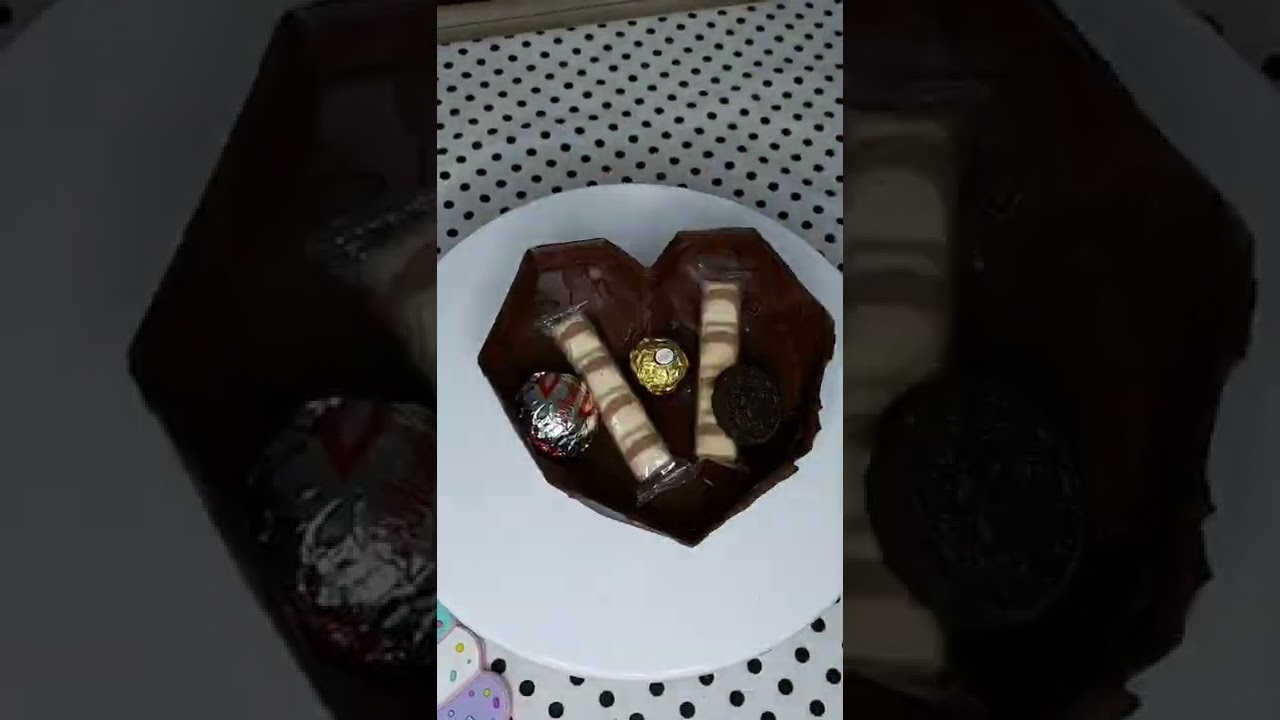 Surprise Hammer Cake 🍫🔨 #cakes #shorts #shortsvideo#chocolate #cakedesign #surprise #gift #cake #💥🍫🔨
