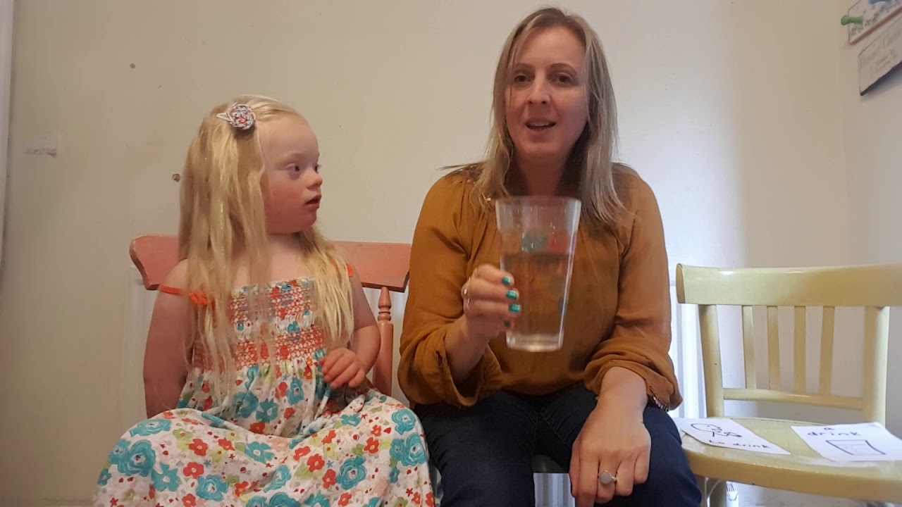 Makaton for 'a drink' / 'to drink' 🥃