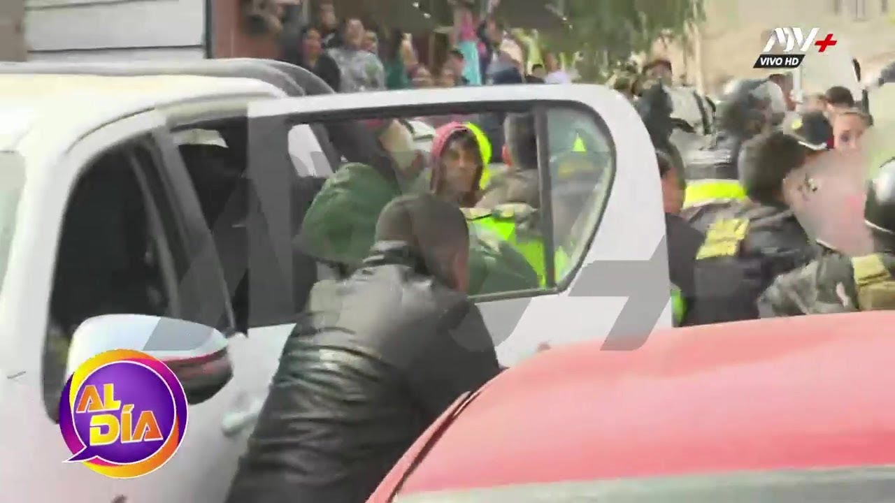 Carabayllo: Vecinos de mujer asesinada por expareja intentaron agredirlo en recreación del crimen