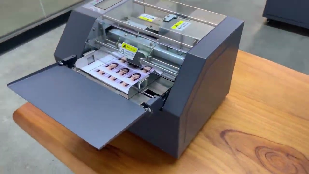 Photo Cutter Machine PC220