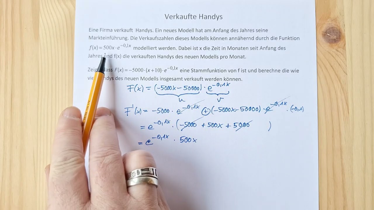 Verkaufte Handys (zusammengesetzte e-Funktion, Stammfunktion zeigen, uneigentliches Integral)
